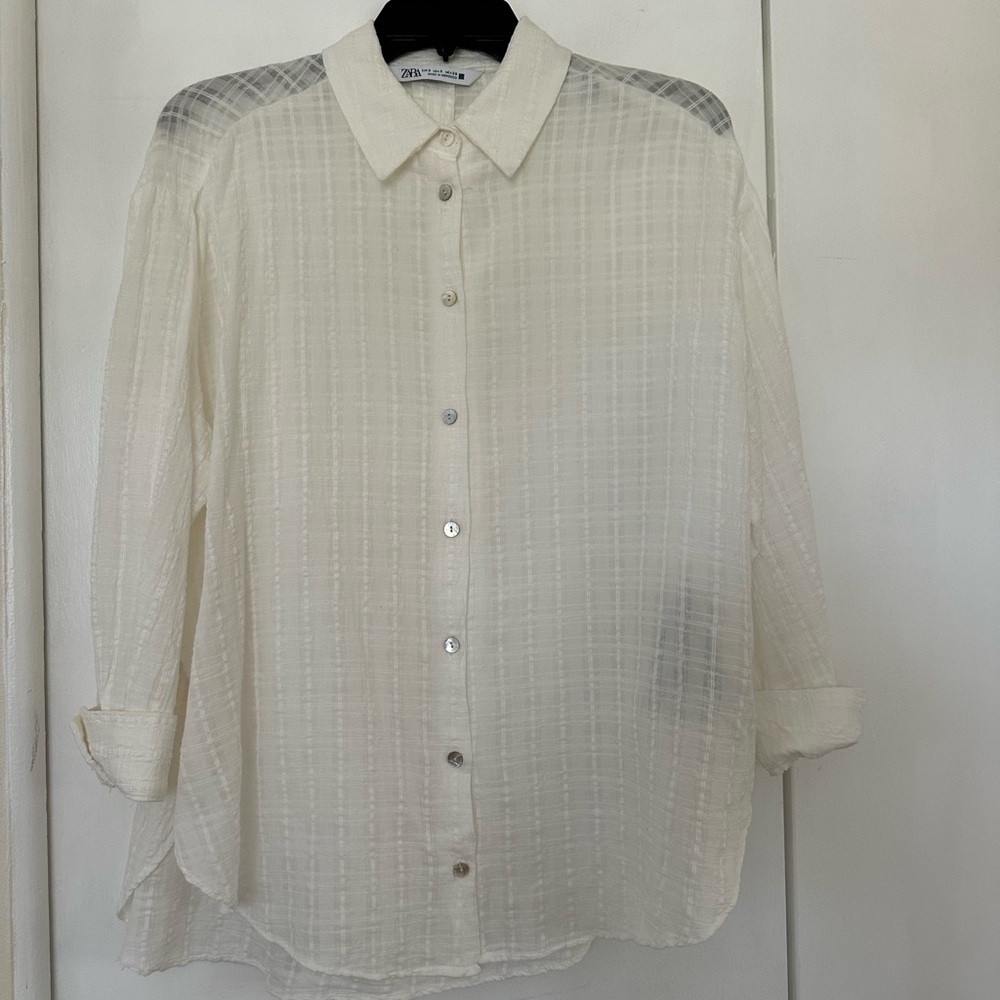 Zara Women's White Textured Oversized Button-Up Top